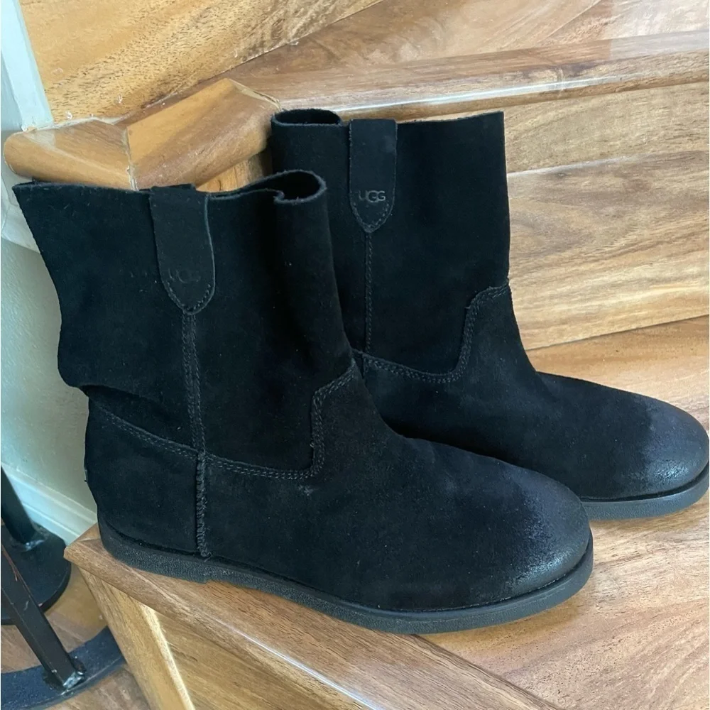 UGG Josefene Short Water Resistant Suede Boots Size US 7.5 In Black
